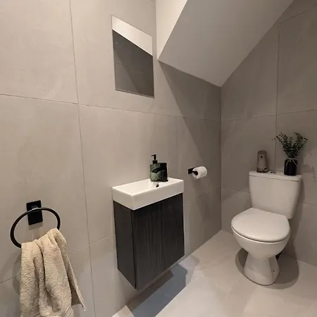 Holiday home Luxury Chapel - Hot Tub - Dog Friendly - Sleeps 10 *