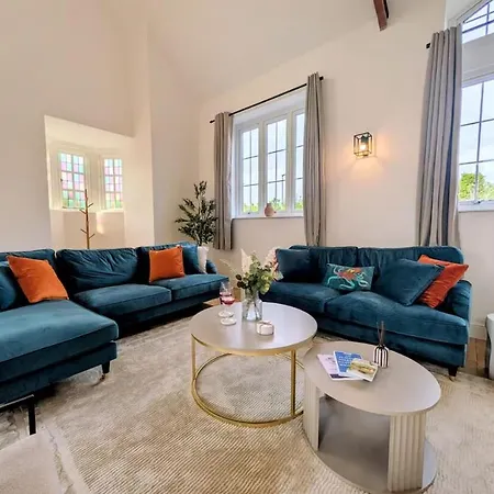Holiday home Luxury Chapel - Hot Tub - Dog Friendly - Sleeps 10